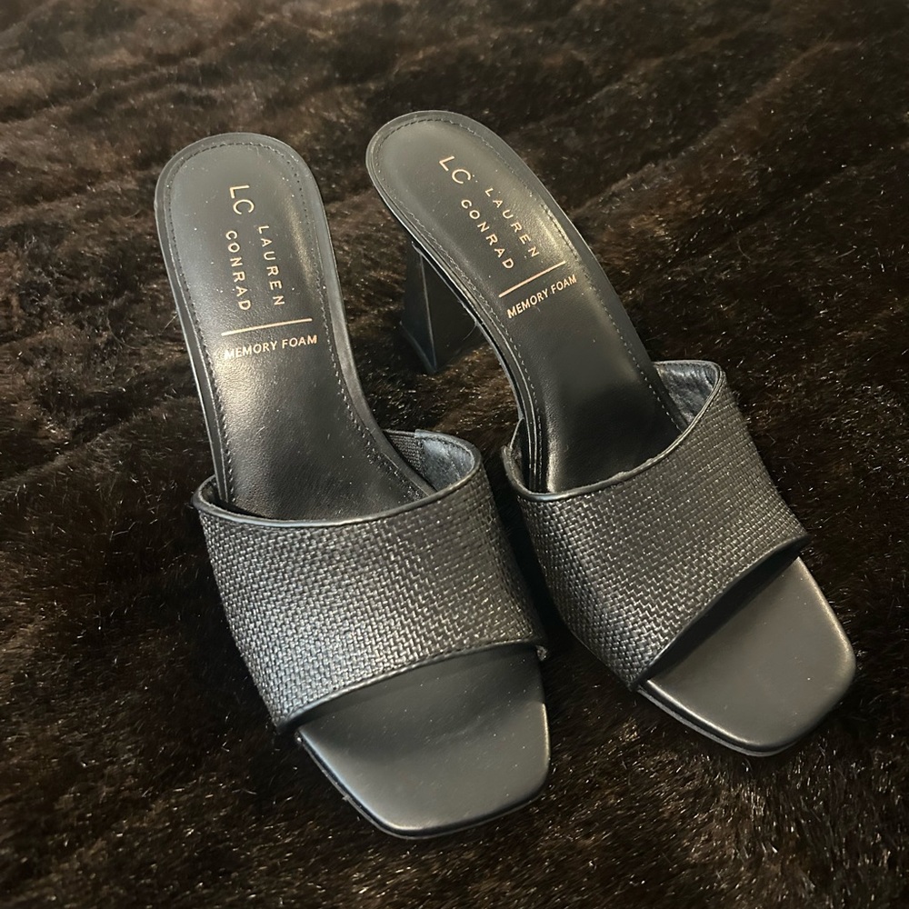 LC Lauren Conrad Black Slide Heels Memory Foam Size 9M